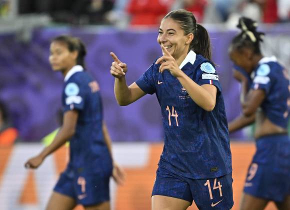 Francia pone un pie en Cuartos e Inglaterra se acerca a la clasificación en la Euro 2025