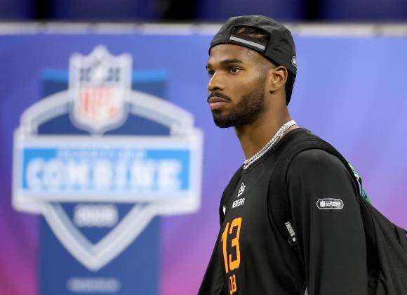 NFL castiga a los Falcons de Atlanta por broma telefónica a Shedeur Sanders