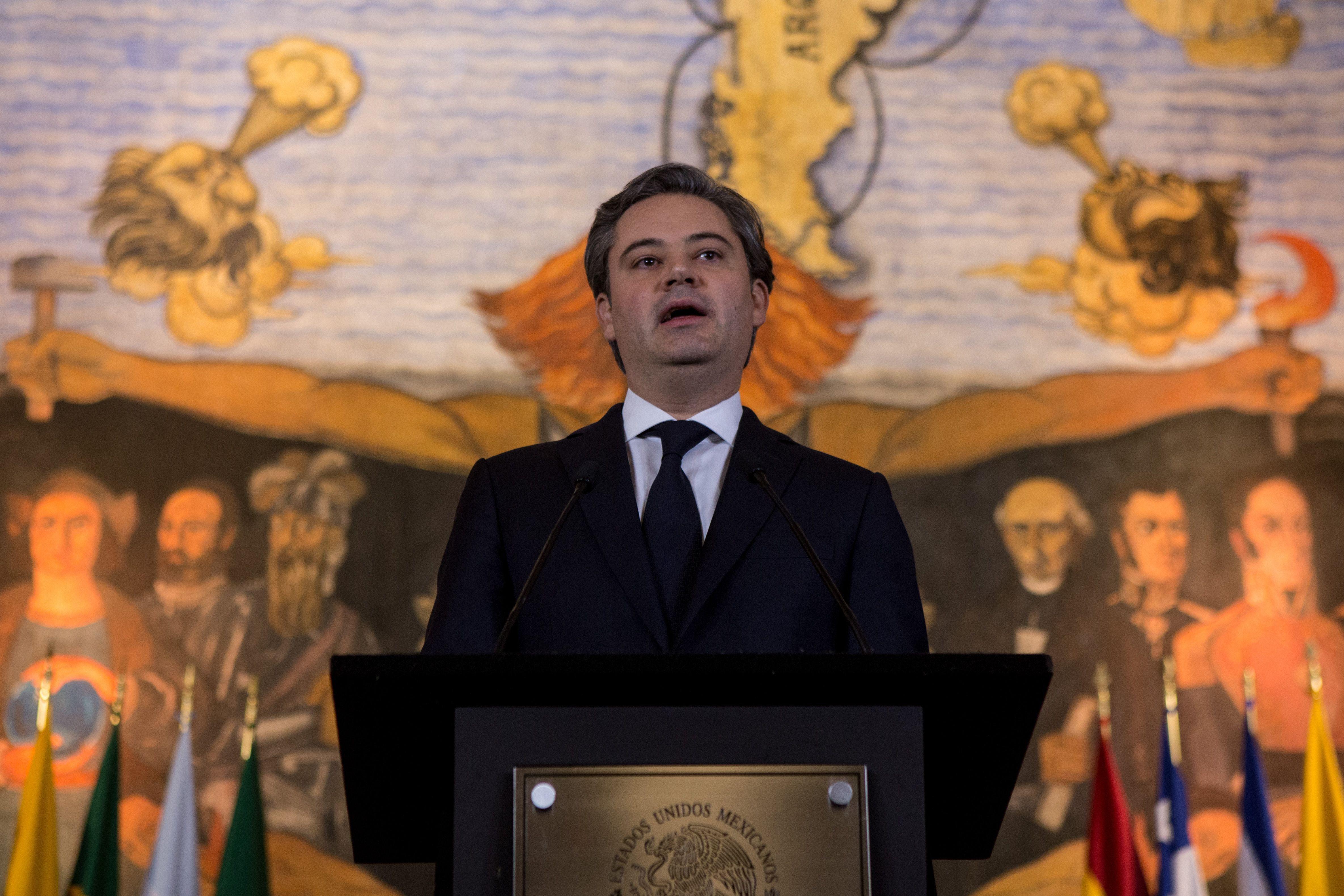 Califica exsecretario de Educación de ‘irresponsabilidad mayúscula’ reducción de ciclo escolar
