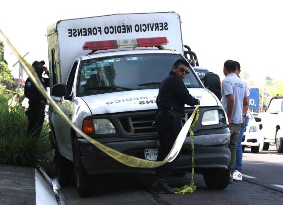Reportan cuerpo sin vida dentro de un tambo, cerca de la Central de Autobuses de Puebla
