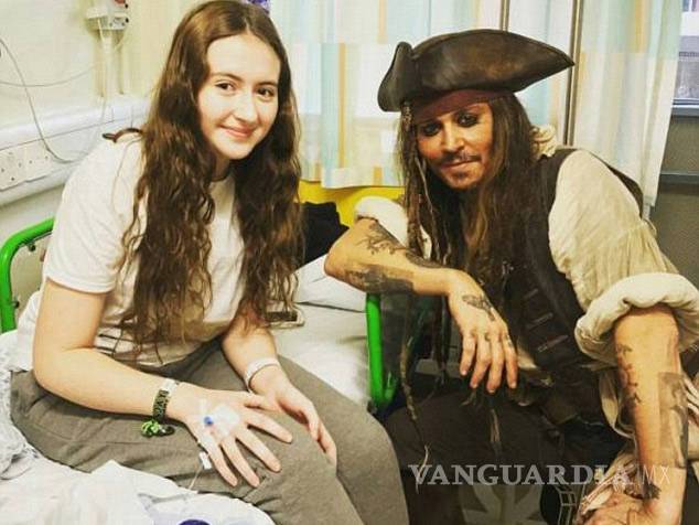 $!'Jack Sparrow' visitó un hospital infantil