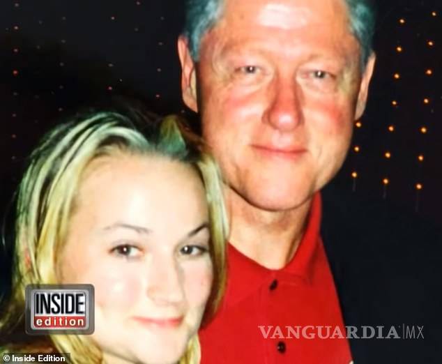 Salen a la luz fotos que involucran a Bill Clinton en el caso de Jeffrey Epstein