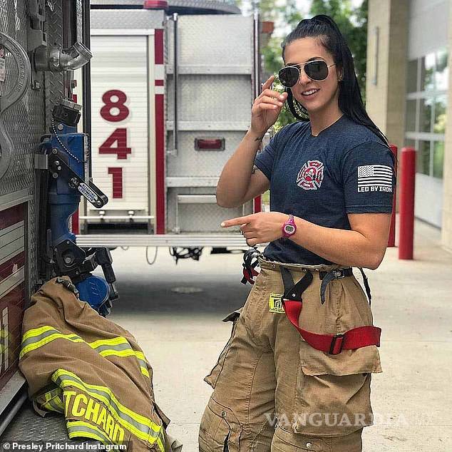 $!Una bombera pierde su empleo por sus “ardientes” fotos, asegura que es sexismo