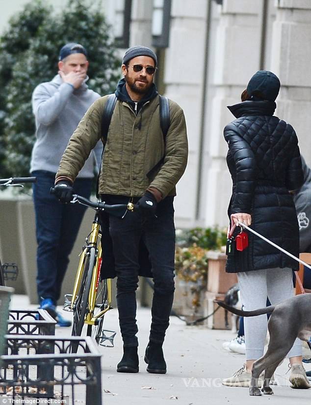 $!Para Justin Theroux la vida continúa tras terminar con Jennifer Aniston