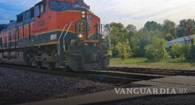 $!La actitud de Kansas City Southern de México ante las solicitudes de la autoridad local refleja un desprecio hacia la seguridad de los saltillens, dijo el empresario Héctor Dávila.