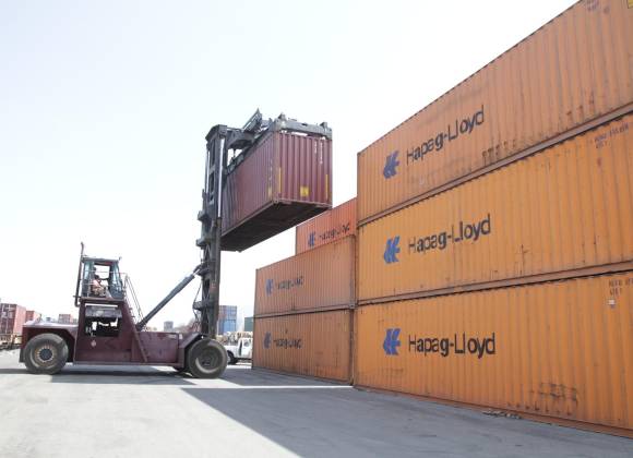 Sufren en aduanas caos por aranceles de Trump