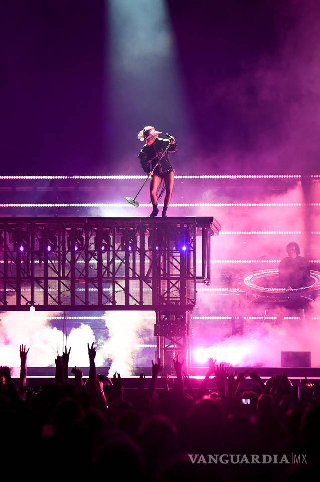$!Lady Gaga pisa con fuerza en Barcelona, primer concierto europeo de la gira