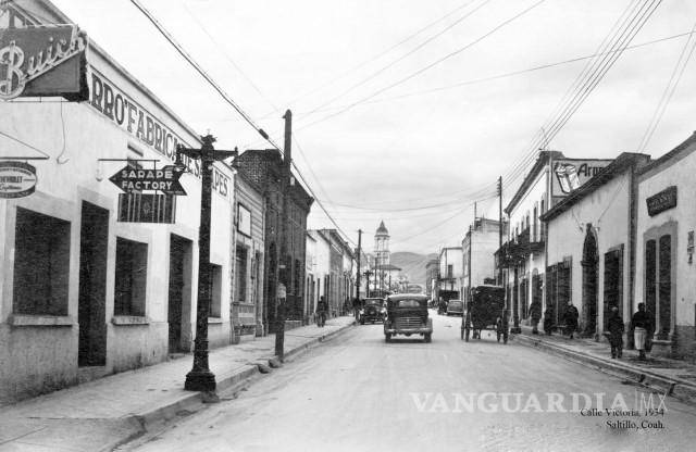 $!Calle de Victoria en 1920; estrecha, pero funcional.