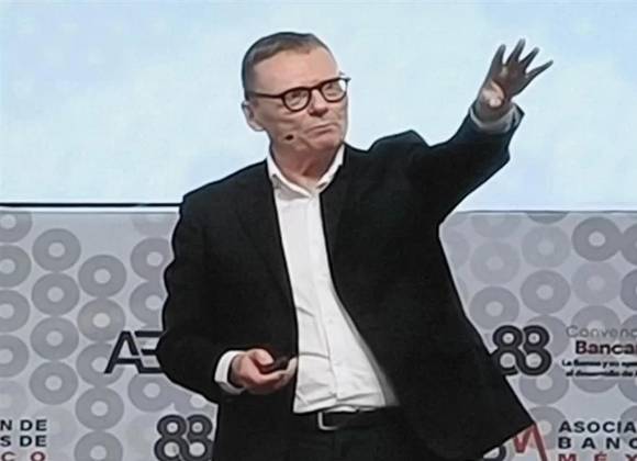 Aseguran que México es el peor entre los países de la OCDE en recaudar impuestos