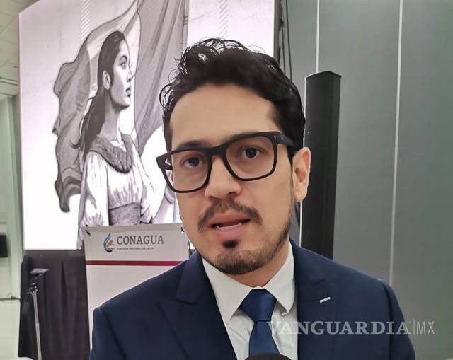 $!El gerente de Simas Torreón, Roberto Escalante González, informó sobre los alcances de la resolución judicial.