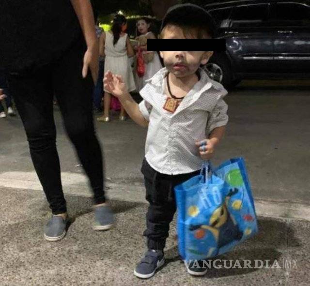 $!Buscarán a madres de niños disfrazados de sicarios tras viralizarse imágenes en redes sociales