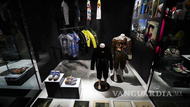 $!Kate Moss inaugura exposición en Chile junto a Daniela Vega