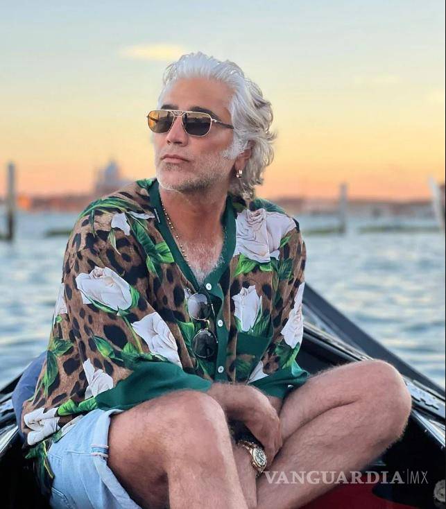 $!El presupuesto calculado no incluye los aretes y el collar que Alejandro lleva puestos.