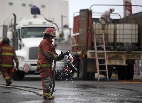 Evacuan a 200 por derrame de gasolina en Tamaulipas