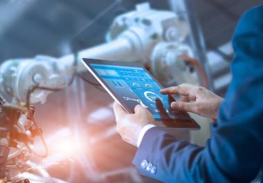 Las empresas deben adaptarse o corren el riesgo de quedar obsoletas ante la rapidez del avance tecnológico.