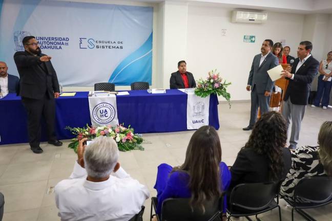 El nuevo director señaló que buscará fortalecer la vinculación de la Escuela de Sistemas con empresas e instituciones de La Laguna.