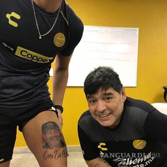 $!Asegura exauxiliar de Maradona que el arquero de Dorados se tatuó al 'Pelusa' para 'asegurar titularidad'