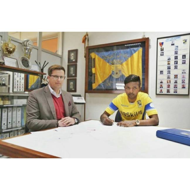 $!América realizaría un 'extraño' fichaje: irá por el primer futbolista hindú en la Liga MX