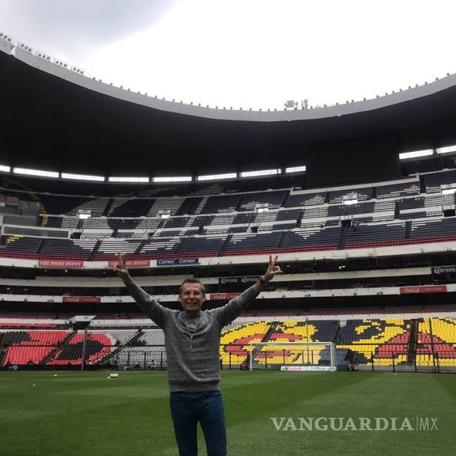 $!'Canelo' podría pelear en el Estadio Azteca