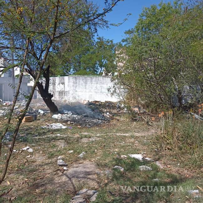 Provocadores de incendios en baldíos son detenidos en flagrancia, en Guadalupe, Nuevo León
