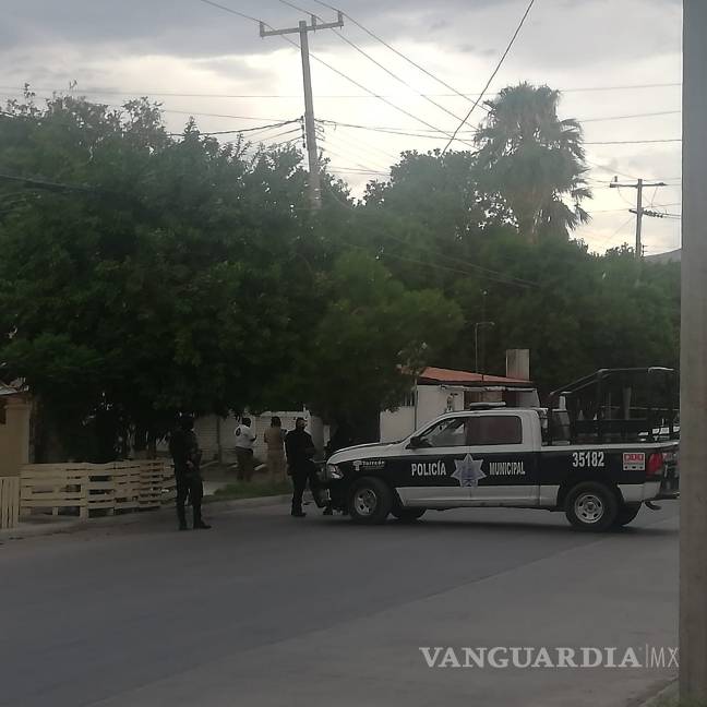 Bajan a hombre de su camioneta y lo acribillan en Torreón