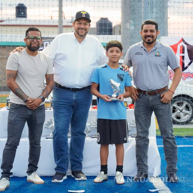 $!La premiación incluyó medallas, trofeos y reconocimientos para fomentar la formación y convivencia a través del deporte.