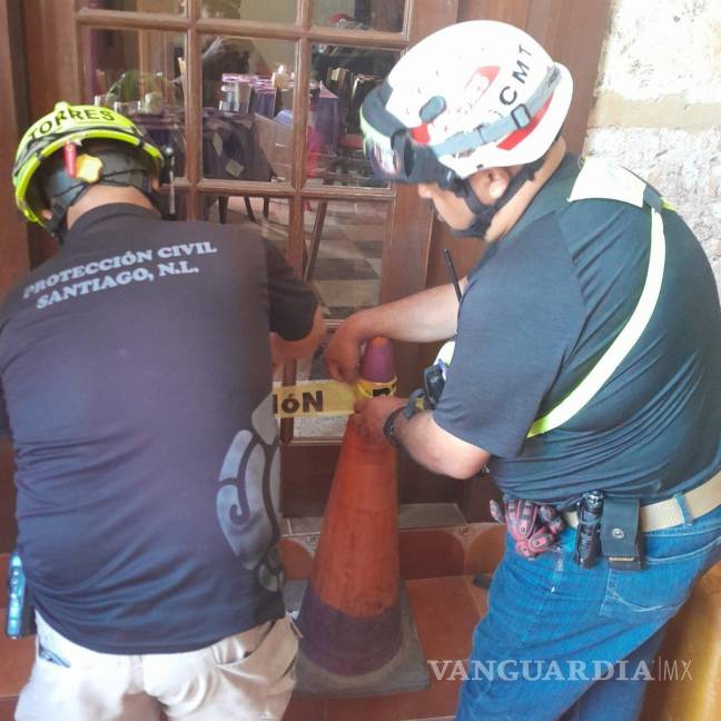 $!Protección Civil municipal cerró dicho salón y lo acordonó mientras que dejó operando otros tres y la cocina.