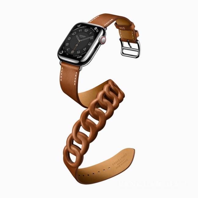 $!El nuevo Apple Watch Hermes Gourmette Double Tour que rinde un homenaje a los collares Hermes de 1930 durante el Evento Especial de Apple en Apple Park en Cupertino, California. EFE/EPA/APPLE INC.
