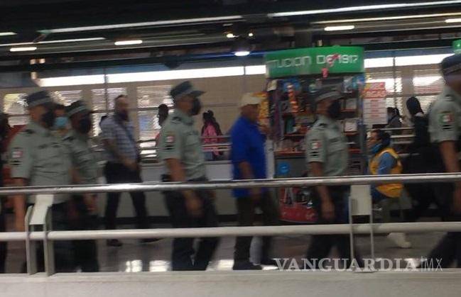 $!Guardia Nacional ya está en el Metro de la CDMX; no estarán armados, aclaran