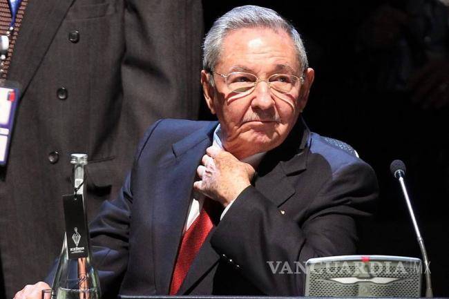 Cuba atraviesa "circunstancias adversas": Raúl Castro