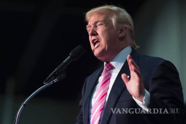 $!Donald Trump tacha de 'demócrata' al jefe del Pentágono