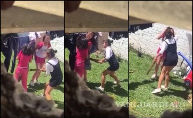 Niñas son golpeadas por su madre con un palo de madera por matar a un conejo (video)