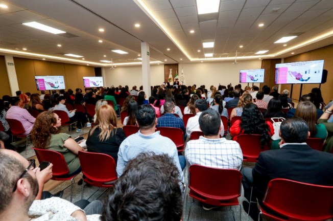 El CEDEC coordinará la capacitación académica dirigida al profesorado universitario de las tres regiones de la UAdeC en Coahuila.