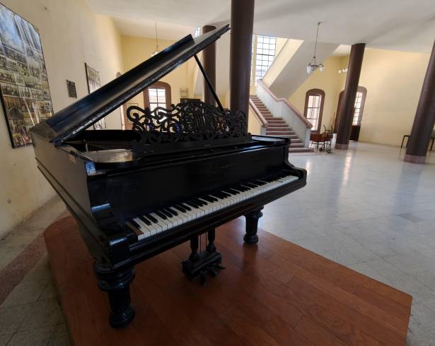 El piano centenario de Saltillo: el Steinway olvidado de la Miguel López Ávila