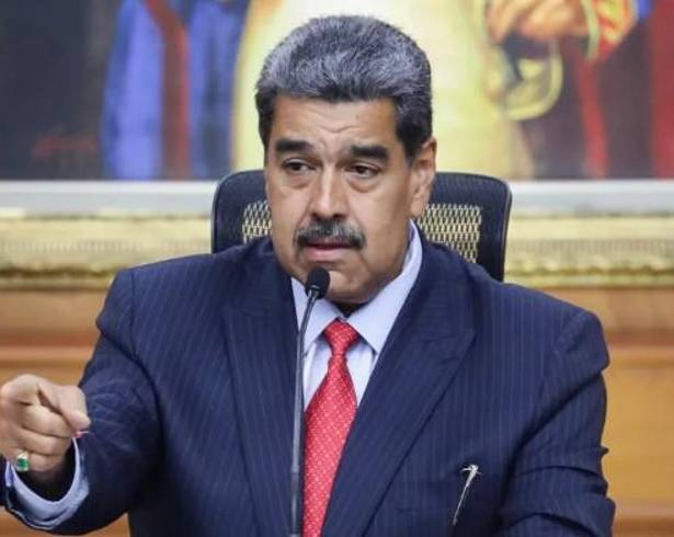 Aunque Maduro ha afirmado repetidamente que goza de la lealtad de sus aliados y de la población, el dictador se ha vuelto cauteloso con su círculo íntimo y está buscando ayuda externa.