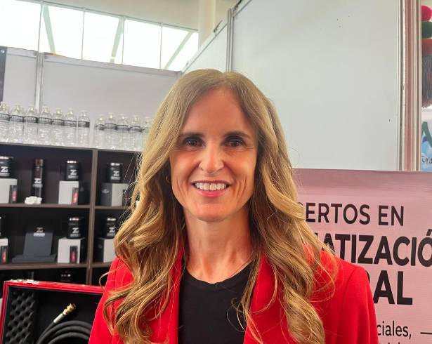 La Cónsul General de Canadá en Monterrey, Annabelle Larouche destacó que las empresas canadienses generan miles de empleos en el estado.