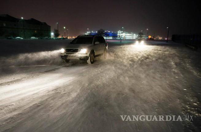 $!El mortal ‘ciclón bomba’ en EU alcanzará su máxima intensidad hoy; afecta más de 6 mil vuelos