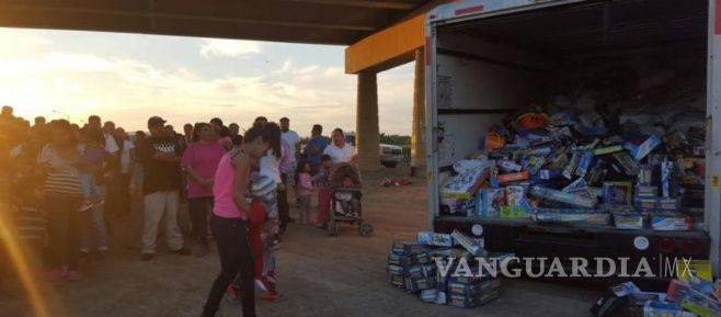 $!Cártel regaló juguetes, cobijas y cenas navideñas en Tamaulipas