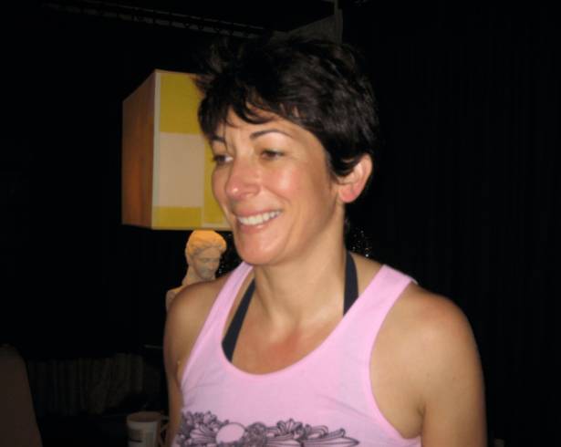 En esta imagen publicada por el Departamento de Justicia de Estados Unidos se ve Ghislaine Maxwell. (Departamento de Justicia de Estados Unidos via AP)