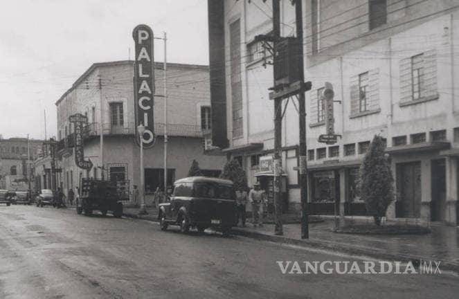 $!¿Recuerdas estos edificios en Saltillo? Estuvieron en lugares por los que seguro has pasado