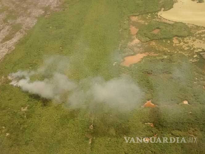 $!Continúan en alerta por incendio ‘activo’ en la isla de Holbox