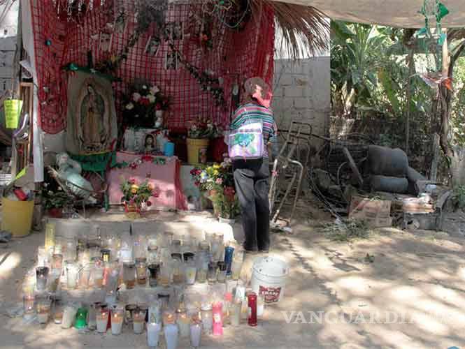 $!Virgen que ‘llora’ da esperanza a habitantes de Acapulco