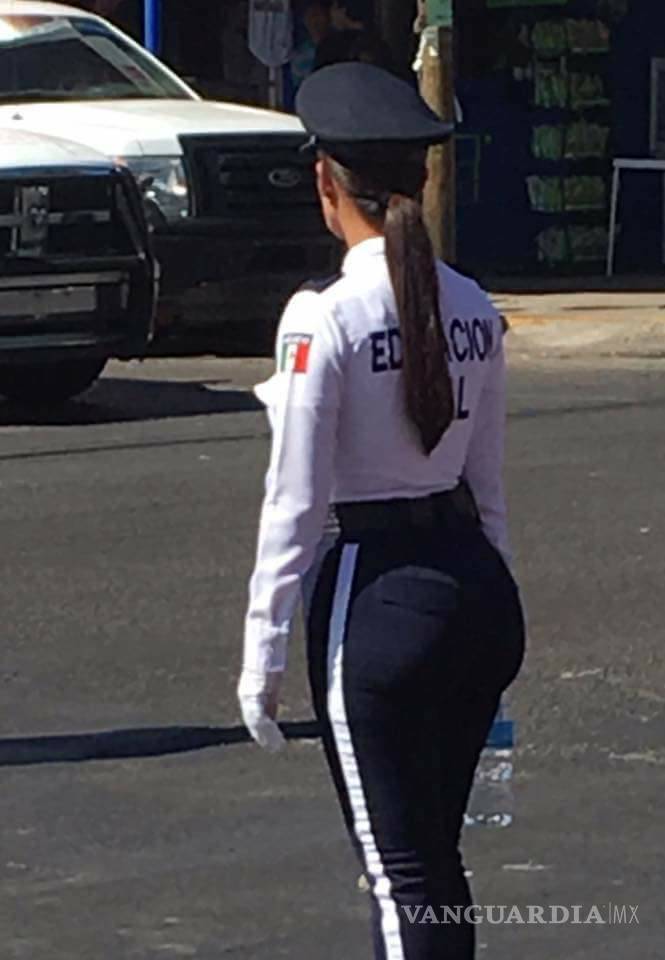 $!Mujer policía de Culiacán sorprende por su atractivo físico