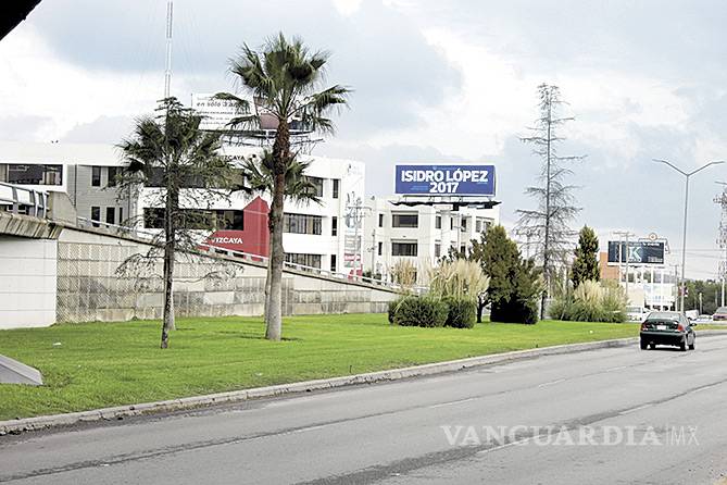 $!No ven riesgos en estructura de distribuidor vial de Saltillo