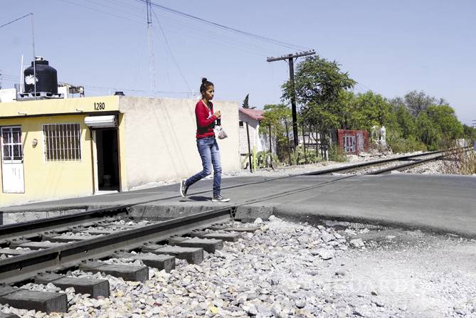 $!Silbato del tren; un ruido que lleva a la 'locura' a habitantes de la colonia Panteones