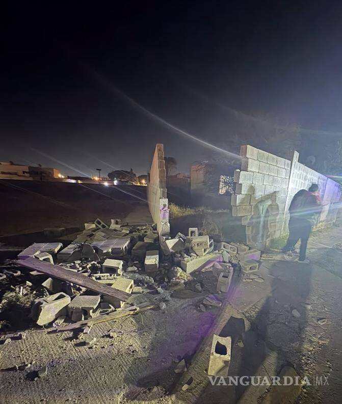 $!Elementos policiales resguardaron la unidad mientras se realizaban las diligencias correspondientes.