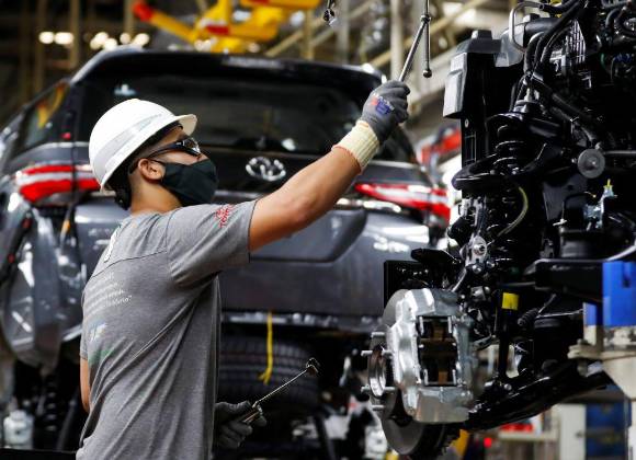 Ante incertidumbre arancelaria, exportación de autos en México cae en el primer trimestre del año