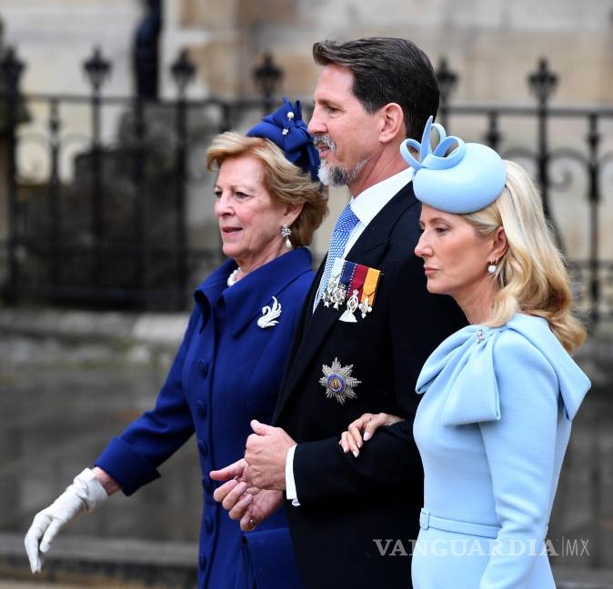 Así inicia el reinado del Carlos III tras una larga espera para ser el monarca británico (fotos)