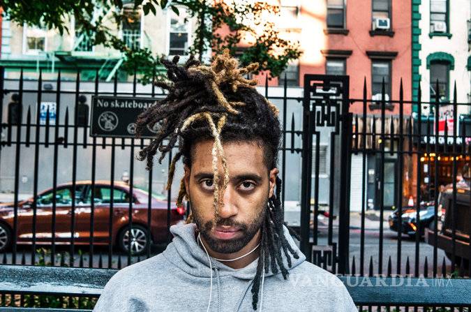 $!Yung Jake y su arte con emoticones