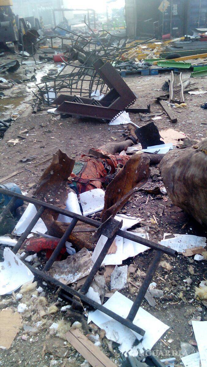 $!“Vimos cuerpos destrozados y partes volando”; trabajadores de Pemex narran explosión en Coatzacoalcos